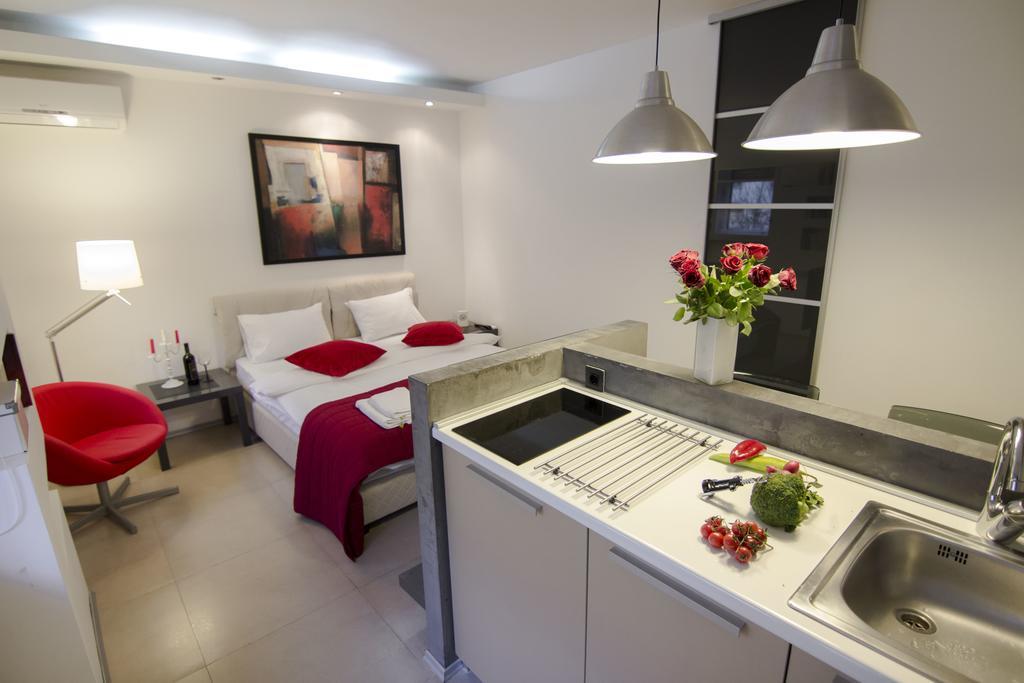 Studio Apartment Picasso بلغراد المظهر الخارجي الصورة