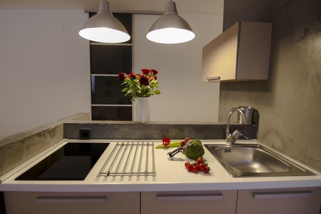 Studio Apartment Picasso بلغراد المظهر الخارجي الصورة