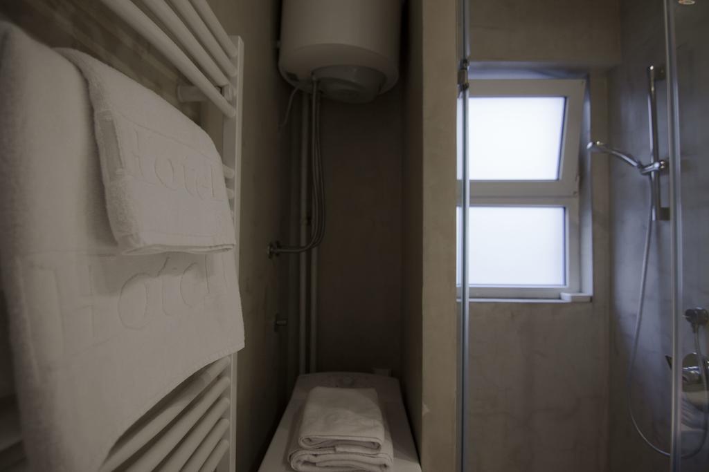 Studio Apartment Picasso بلغراد المظهر الخارجي الصورة